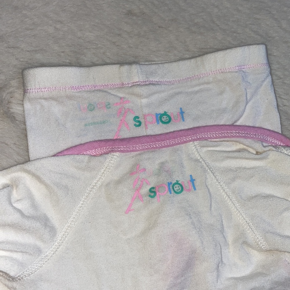 Sprout | Ivory & Pink Bamboo Pajama Set | 0-1 Month - Picture 14 of 15
